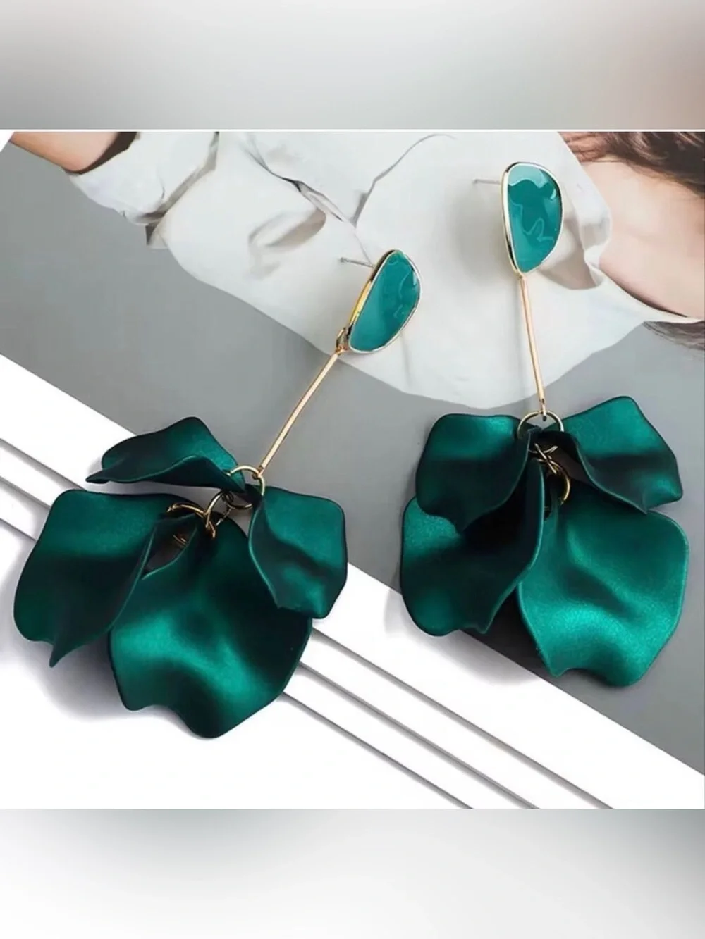 Zara Rare Statement Earrings Emerald Green Floral Satin Gold Tone NWOT